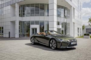 Lexus LC500 Convertible 2020 года  (WW)